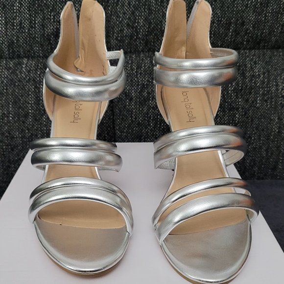 LTS Long Tall Sally Silver Rosetta Tubular Strap Heel Size 11 - Picture 1 of 5